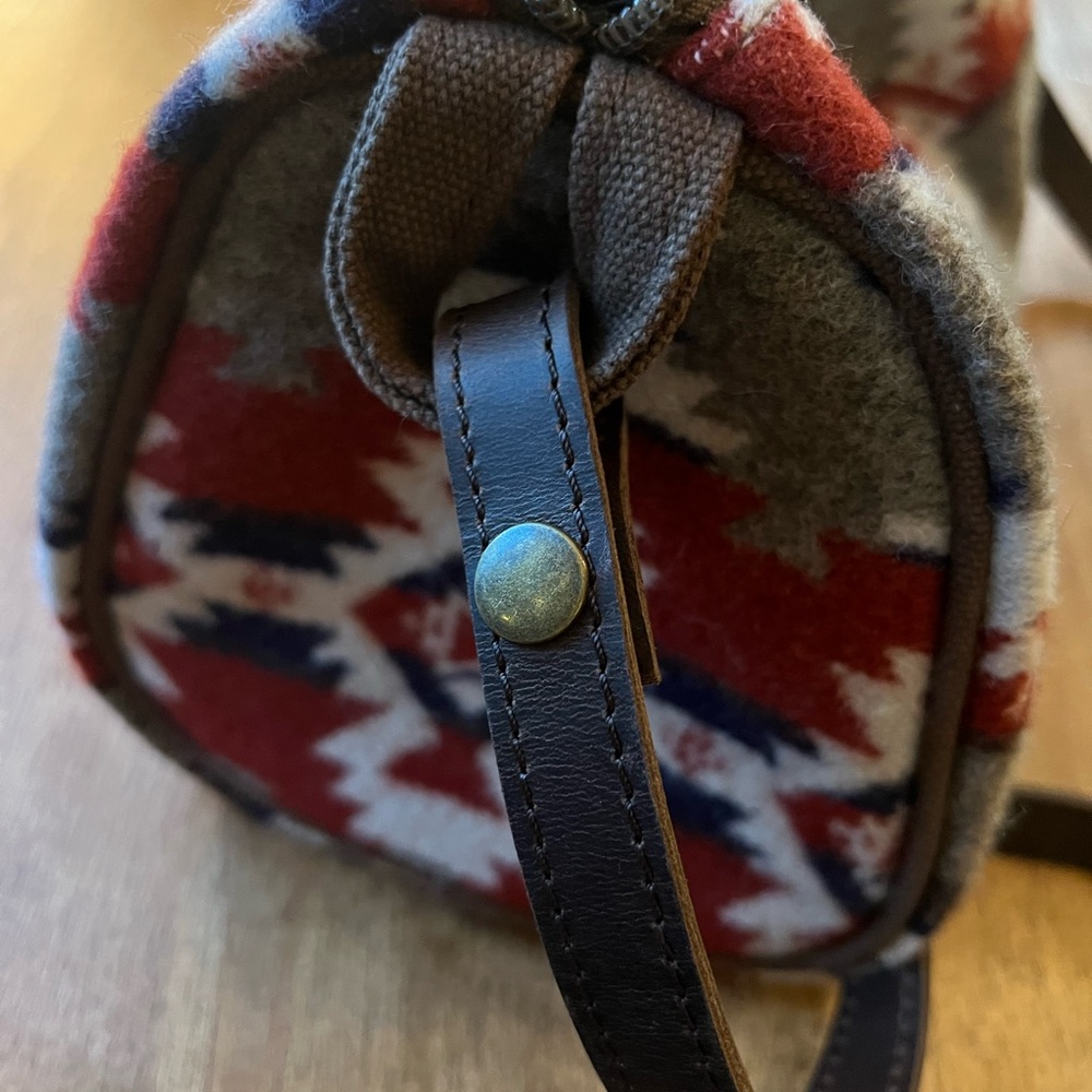 Pendleton Woolen Mills Patterned Bag - image 3